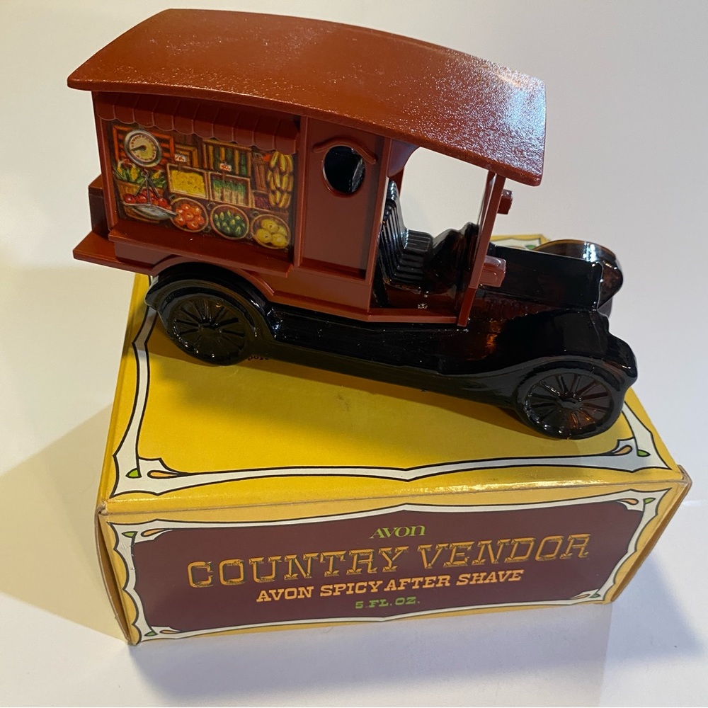 Vintage Avon Country Vendor Spicy After Shave Decanter, In Box Guc, Shown As Is